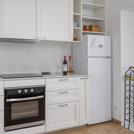 Apartment Coastal Calm, 2br With Seaview