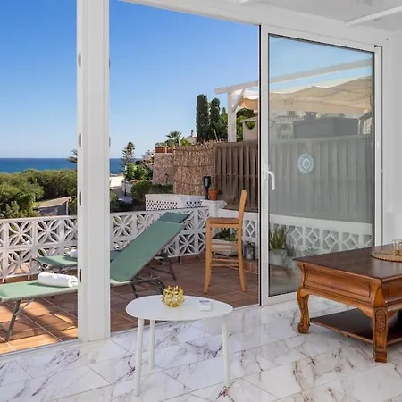 Apartment Coastal Calm, 2br With Seaview *